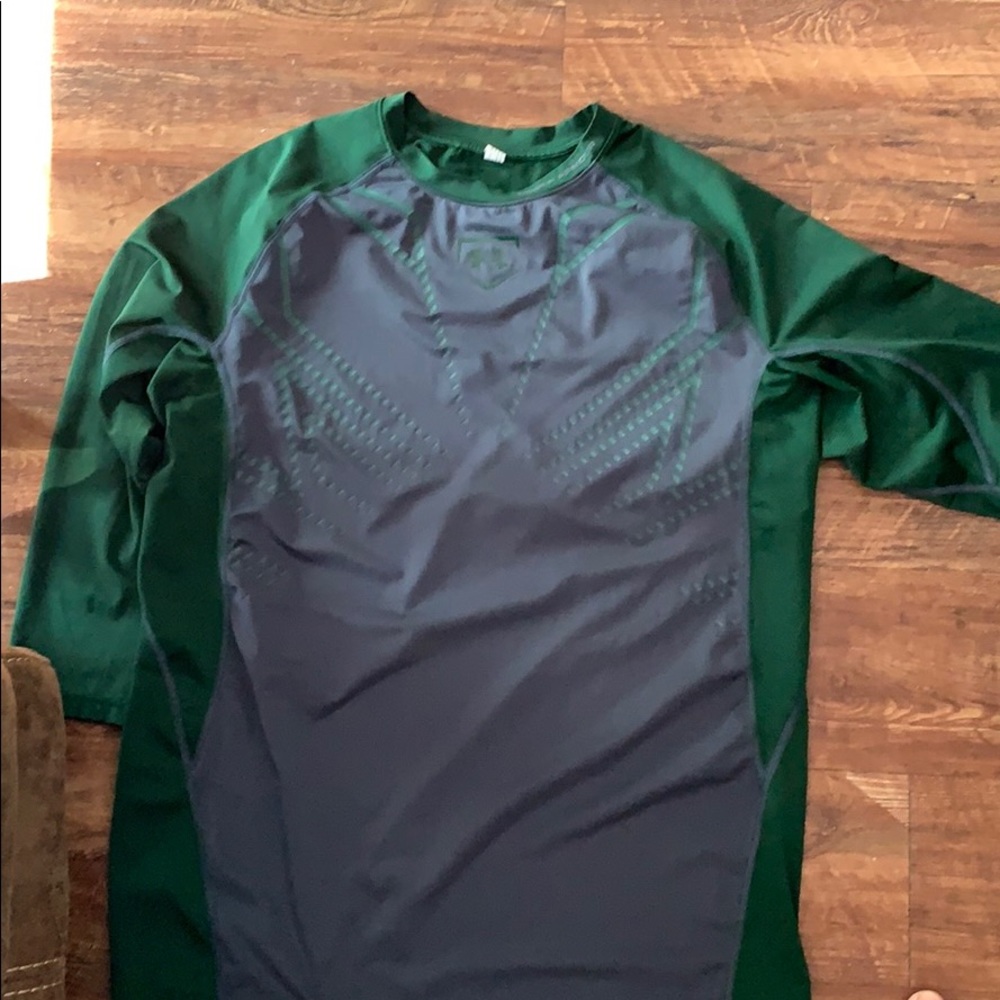 Under Armor Men’s Large - image 1